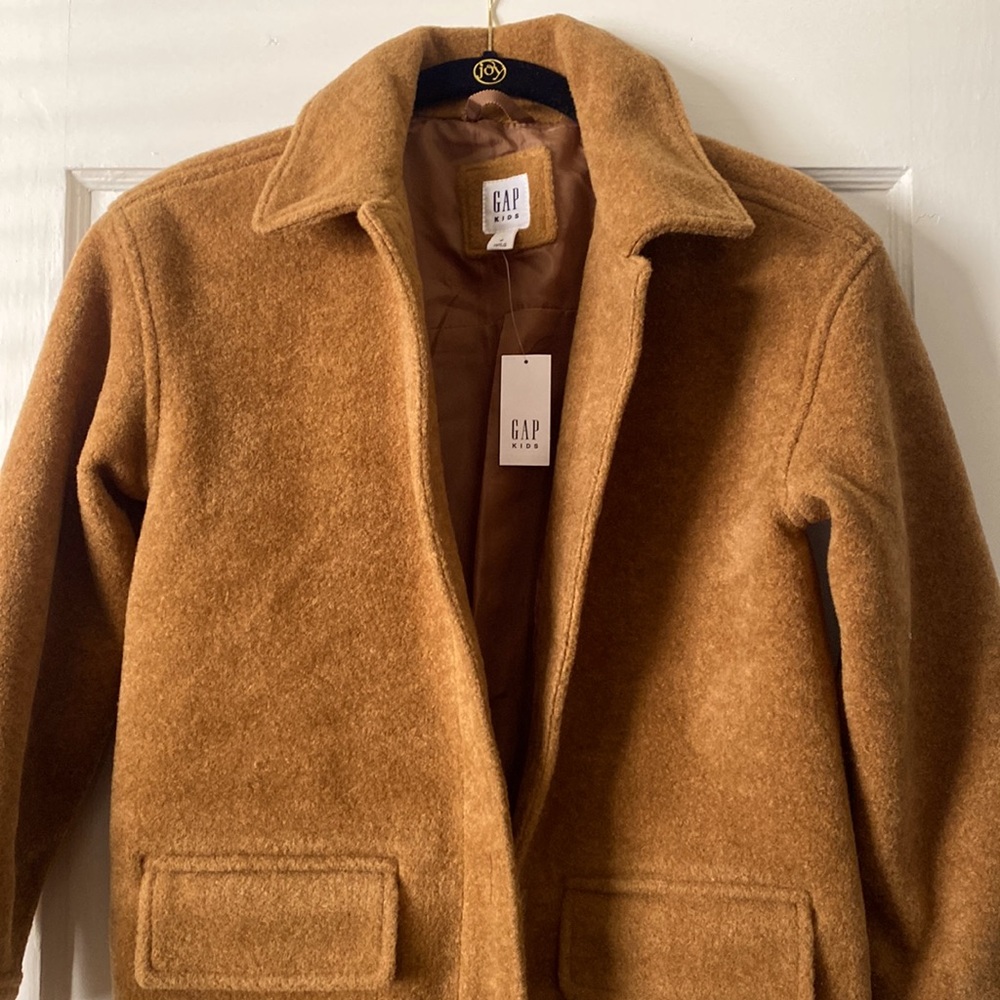 Brand New with tags GAP kids shacket!!